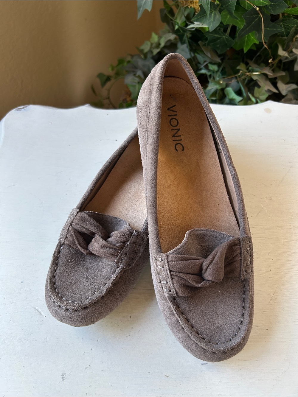 Vionic Taupe Suede Knot Moccasin Flats
